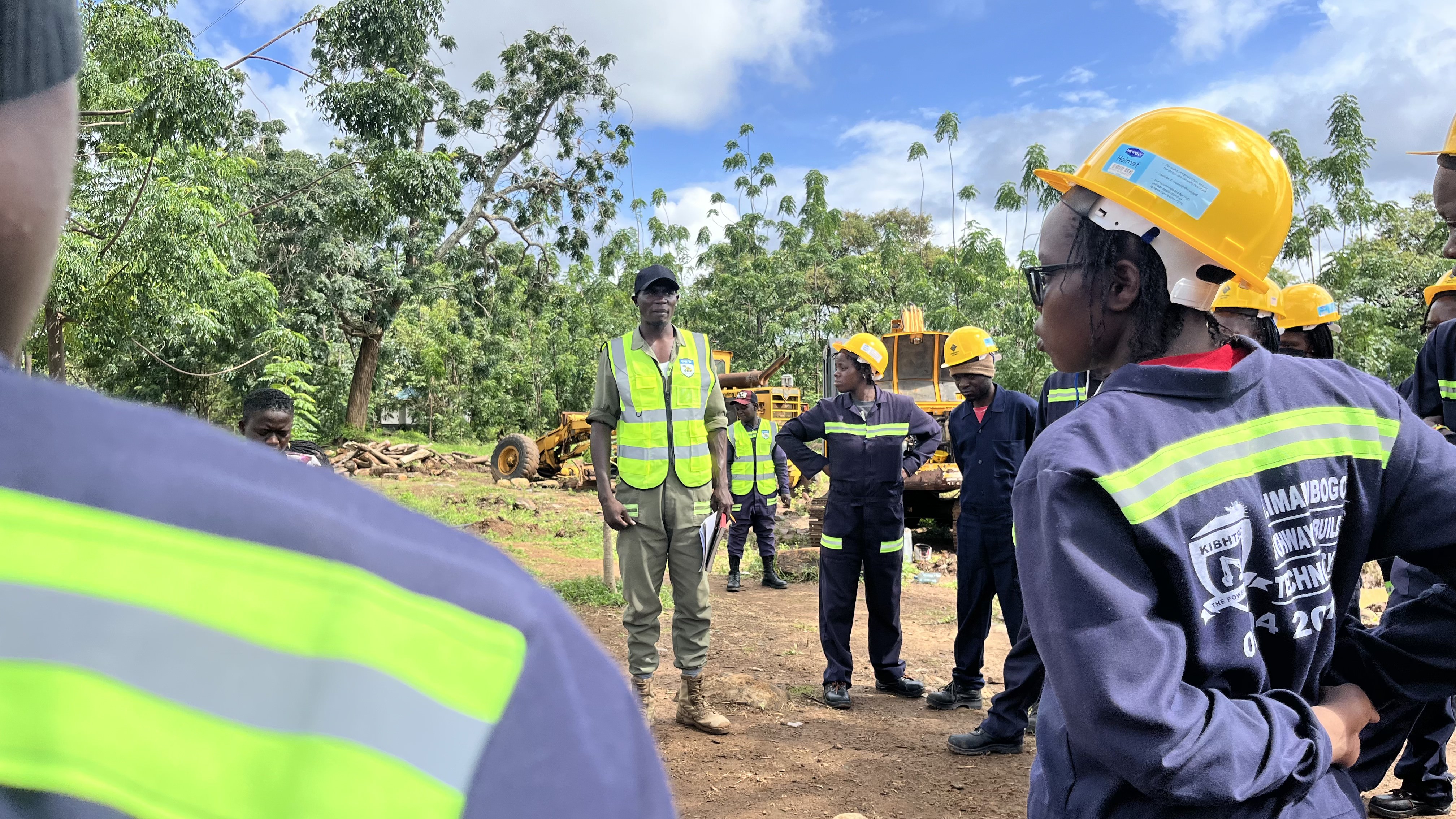 Instructor with students | Plant Operators School
